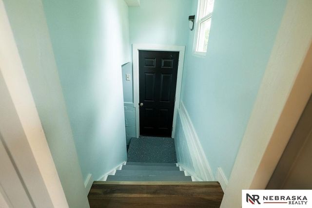 4240 Nebraska Avenue, Omaha, NE 68111