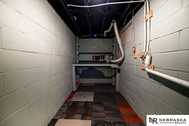 4240 Nebraska Avenue, Omaha, NE 68111