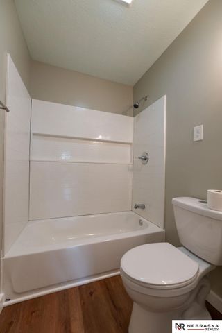 4240 Nebraska Avenue, Omaha, NE 68111