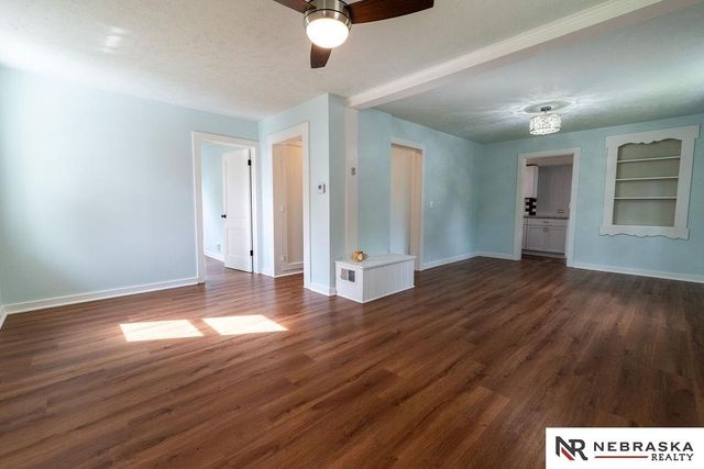 4240 Nebraska Avenue, Omaha, NE 68111