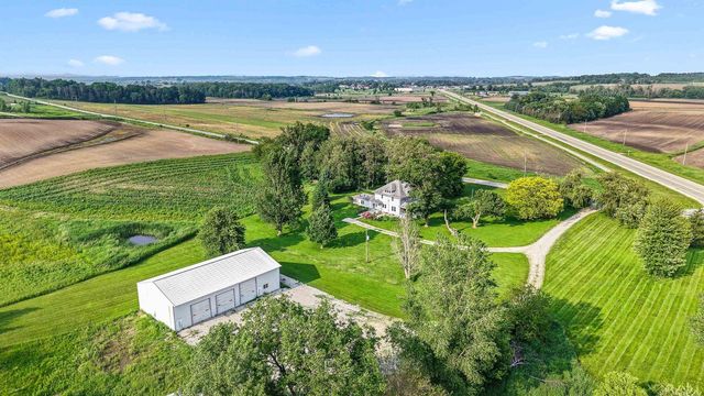 N8101 Bay View Road, Horicon, WI 53032