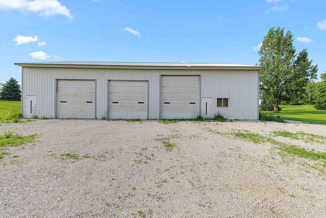 N8101 Bay View Road, Horicon, WI 53032
