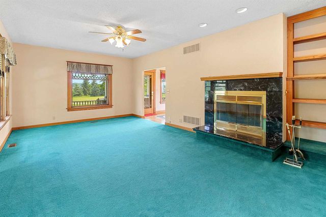 N8101 Bay View Road, Horicon, WI 53032