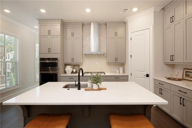 136 Everley Walk, Alpharetta, GA 30009
