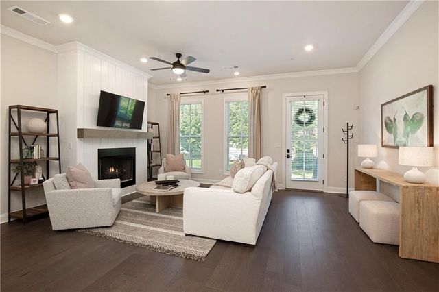 136 Everley Walk, Alpharetta, GA 30009
