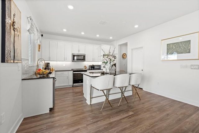 9143 HOOTEN WAY, Davenport, FL 33896