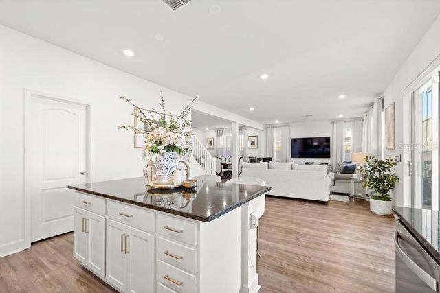 9143 HOOTEN WAY, Davenport, FL 33896