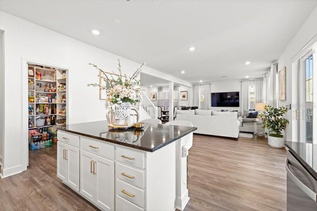 9143 HOOTEN WAY, Davenport, FL 33896