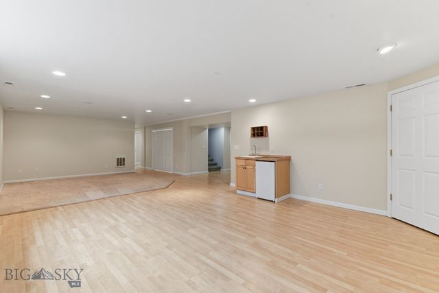 328 35th Avenue NE, Great Falls, MT 59404