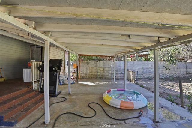 245 Commercial Avenue, Riverside, CA 92507