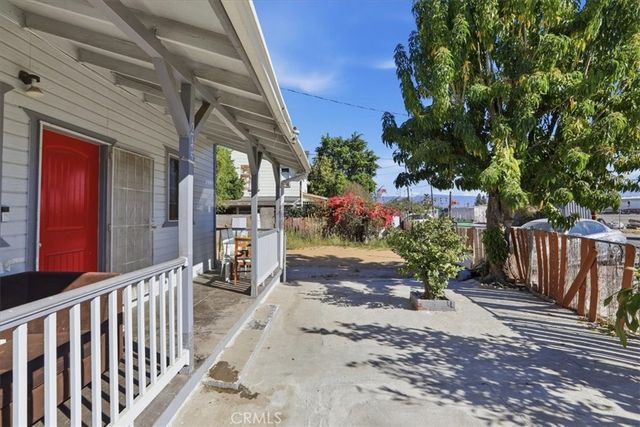 245 Commercial Avenue, Riverside, CA 92507