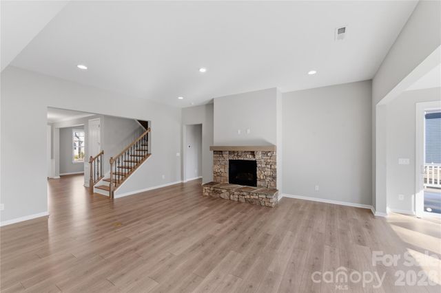 107 Winterberry Street, Mooresville, NC 28117