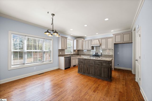 240 Clearridge Way, Greer, SC 29651