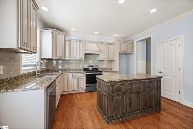 240 Clearridge Way, Greer, SC 29651