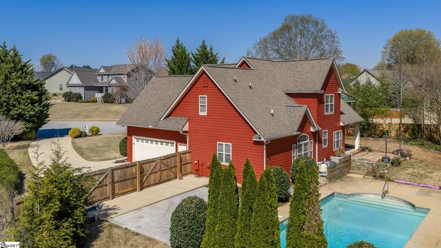 240 Clearridge Way, Greer, SC 29651