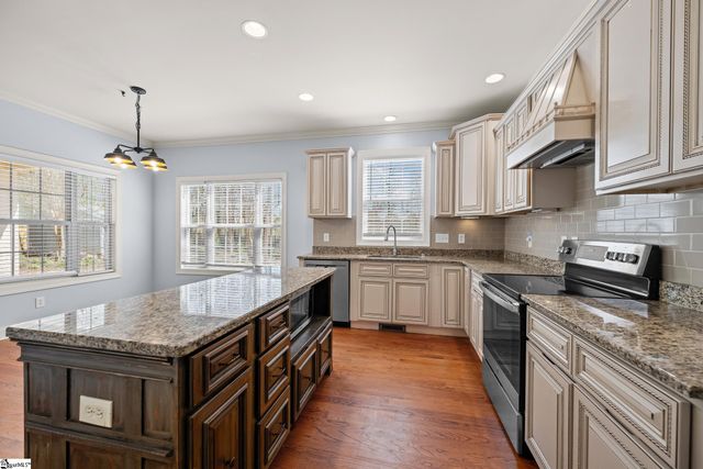 240 Clearridge Way, Greer, SC 29651