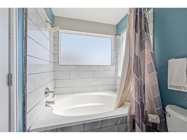 10038 W 82nd Ln, Arvada, CO 80005