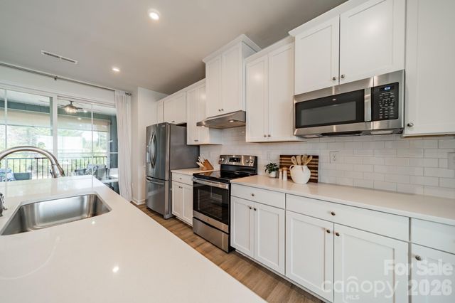 963 Portrush Lane, Tega Cay, SC 29708