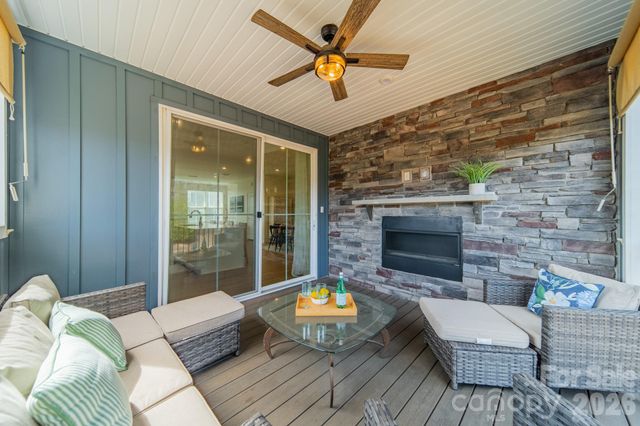 963 Portrush Lane, Tega Cay, SC 29708