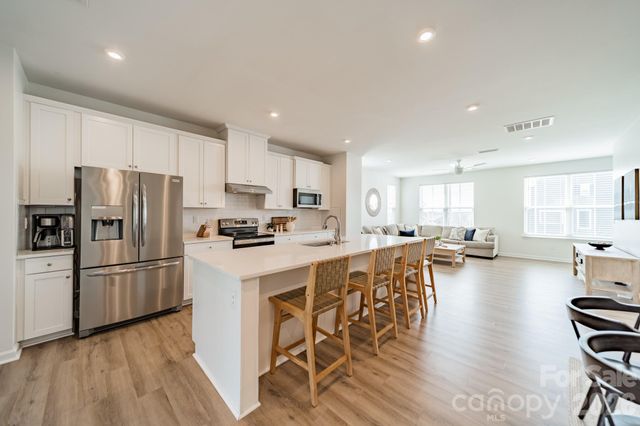 963 Portrush Lane, Tega Cay, SC 29708