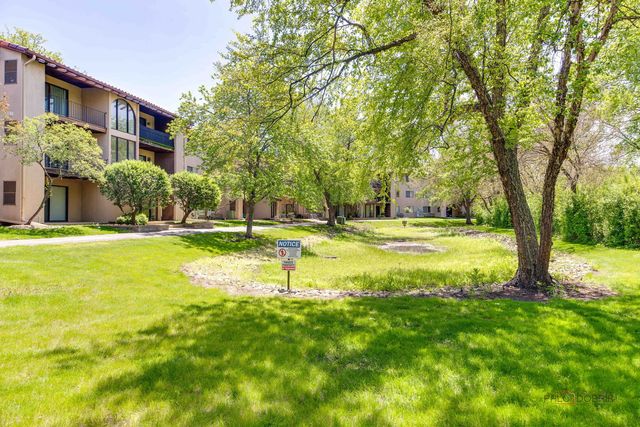 21W581 NORTH Avenue 5, Lombard, IL 60148