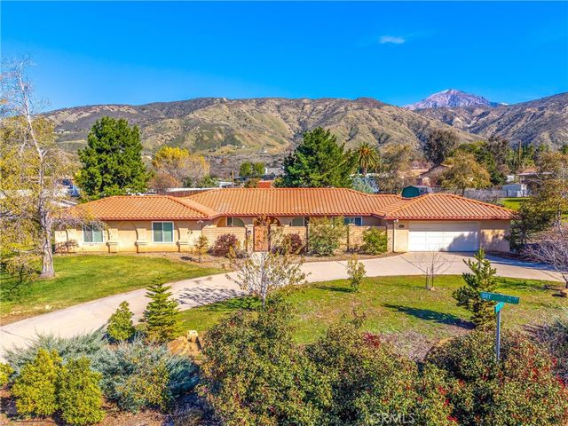 10211 Bryant Outer Hwy, Yucaipa, CA 92399