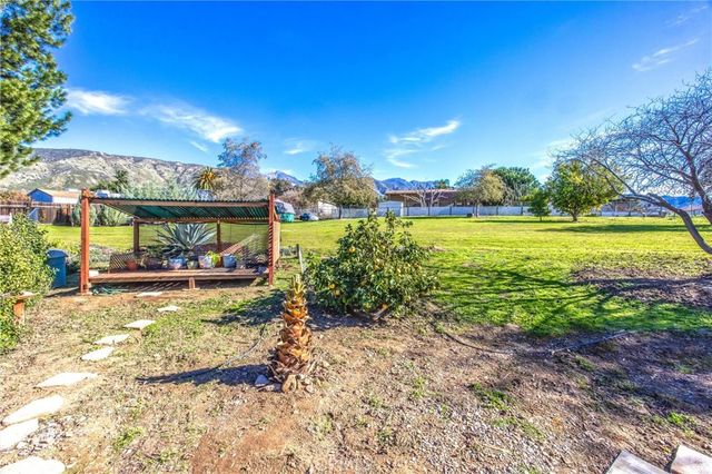 10211 Bryant Outer Hwy, Yucaipa, CA 92399