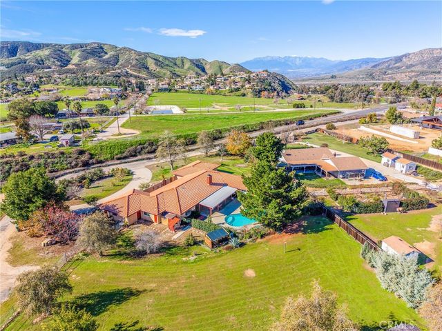 10211 Bryant Outer Hwy, Yucaipa, CA 92399