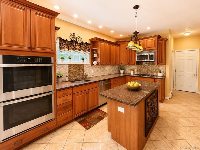 411 Mt Joy Road, Middletown, NY 10941