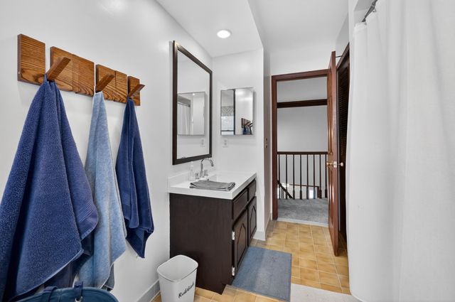 46922 Ben Franklin Drive, Shelby Twp, MI 48315