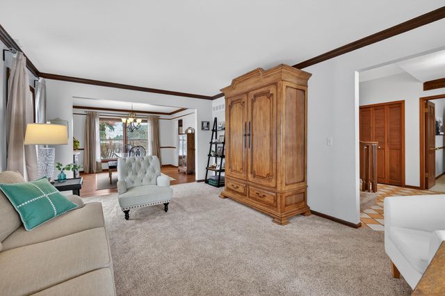 46922 Ben Franklin Drive, Shelby Twp, MI 48315