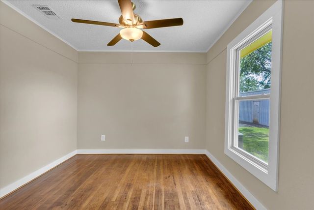 200 Victory Street, Bonham, TX 75418