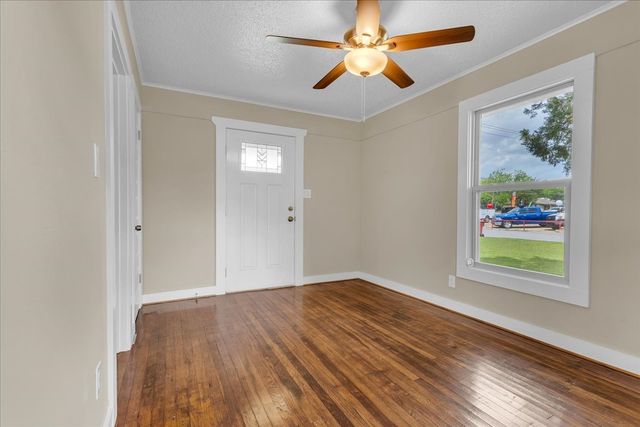 200 Victory Street, Bonham, TX 75418
