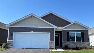 2277 Redwood Trail, Wonder Lake, IL 60097