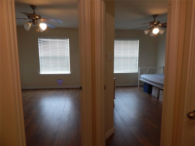 2834 Chaplin Place Drive, Humble, TX 77396