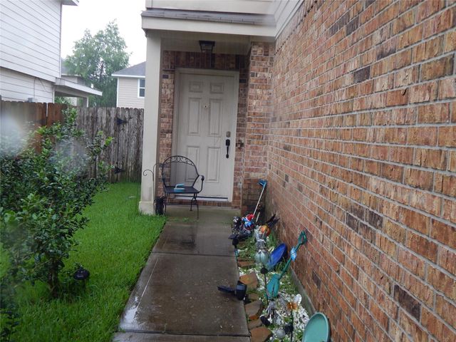 2834 Chaplin Place Drive, Humble, TX 77396