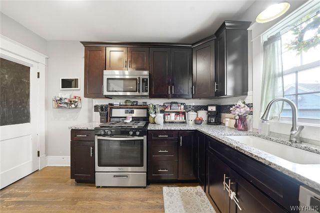 41 Woodlawn Avenue, Lancaster, NY 14086