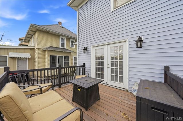 41 Woodlawn Avenue, Lancaster, NY 14086