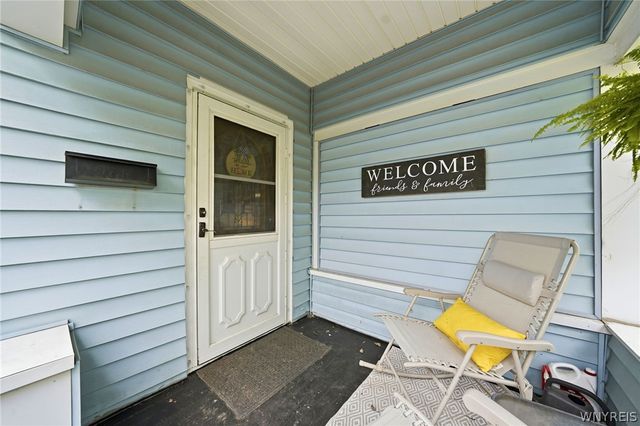 41 Woodlawn Avenue, Lancaster, NY 14086