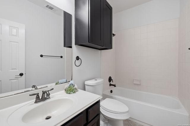 7443 Eagle Ledge, San Antonio, TX 78249