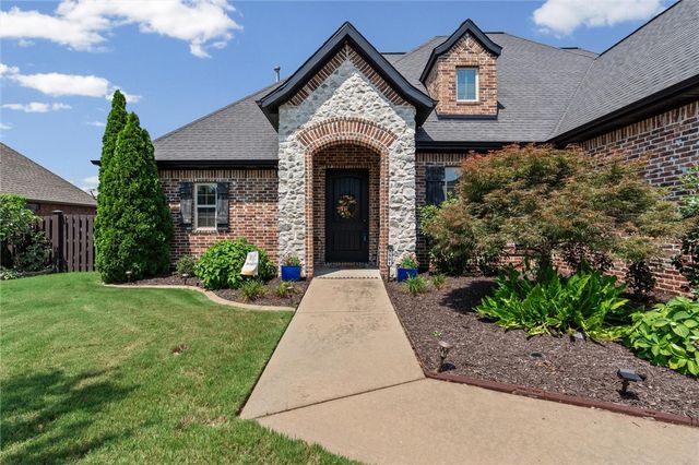 3501 W Laney Street, Rogers, AR 72758