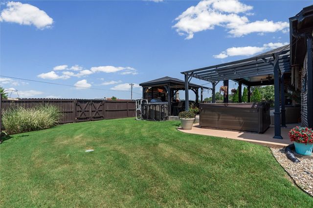 3501 W Laney Street, Rogers, AR 72758