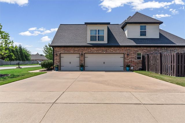 3501 W Laney Street, Rogers, AR 72758