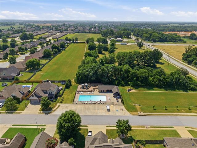 3501 W Laney Street, Rogers, AR 72758