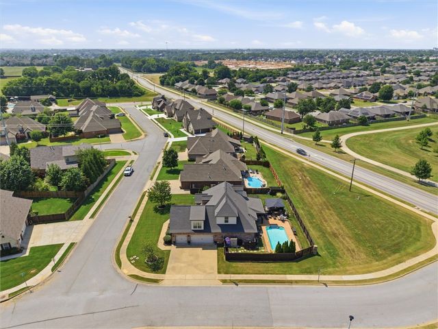 3501 W Laney Street, Rogers, AR 72758
