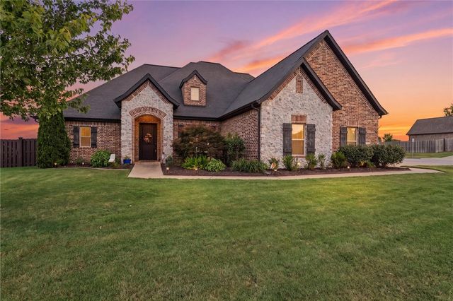 3501 W Laney Street, Rogers, AR 72758