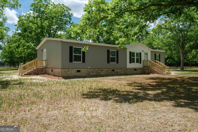 2959 Lake Lannell Road, Odum, GA 31555