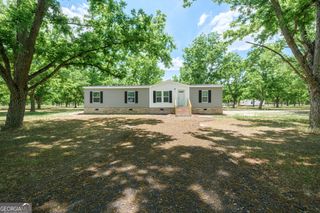 2959 Lake Lannell Road, Odum, GA 31555
