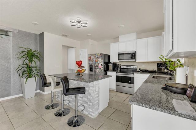 1631 ASPEN AVENUE, Davenport, FL 33837
