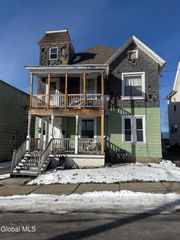 6 Blood Street, Amsterdam, NY 12010